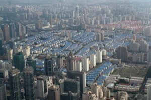 新型コロナの感染拡大で、巨大都市・上海市がロックダウン