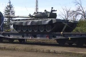 チェコ共和国がウクライナに戦車や戦闘装甲車を直接供与、EUの国として初めて