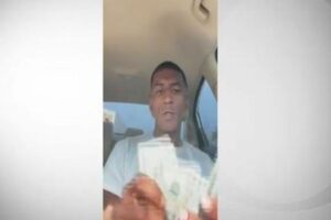 殺し屋が報酬の札束を数える映像が浮上、米の殺人事件で