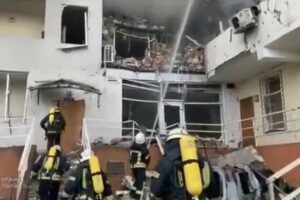 オデーサをロシア軍がミサイル攻撃、赤ちゃんを含む8人が死亡【ウクライナ】