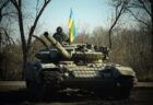 ウクライナ軍が東部でもロシア軍の侵攻を阻む、英米の戦況分析