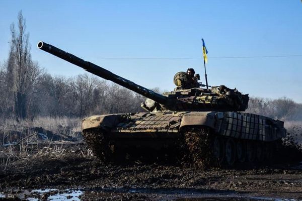 ポーランドがウクライナに240台の戦車「T-72」やその他の武器を供与