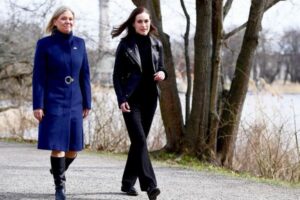 フィンランドとスウェーデンのNATO加盟、ロシアが「核を配備する」と警告