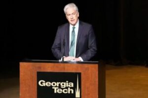 米CIA長官、ロシアが戦術核などを使う可能性に言及