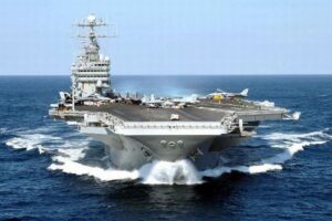 米空母の乗組員の自殺が相次ぐ、過去12カ月で7人が死亡