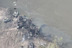 ロシア軍の渡河作戦失敗、ウクライナ東部での英国防省の戦況分析