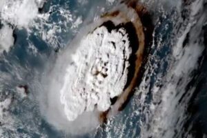 トンガの火山噴火、これまでで最も巨大な爆発だったことが判明