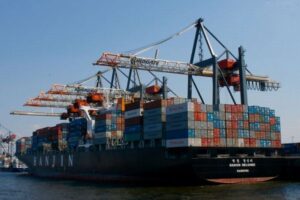 ロシア外務省、経済制裁を解除すれば、ウクライナの港の解放を検討