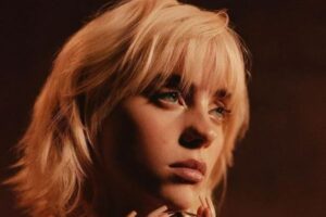 ビリー・アイリッシュ、フェスでダンサーが「身代わり」を務めていたと告白