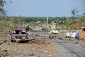 ウクライナ兵の首を切断、頭部を棒に突き刺して晒す画像が浮上