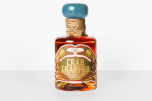 アメリカの蒸留所が、カニのウイスキーを発売