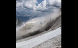 イタリアの山で氷河が崩壊、少なくとも5人の登山者が死亡【動画】