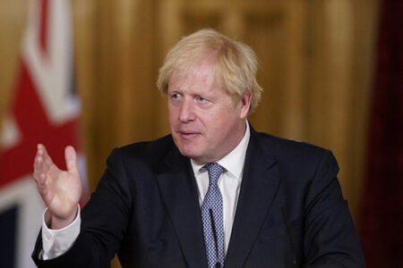 英首相辞意表明にバイデン大統領の冷ややかな反応、声明に「ボリス・ジョンソン」の名前なし