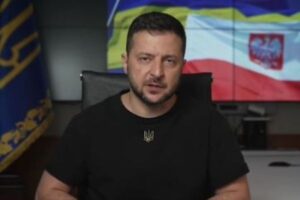 ウクライナの独立記念日にロシアが攻撃か？ゼレンスキー大統領が国民に警告