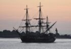世界最大の木造帆船がイギリスに寄港、過去に沈没した船を複製