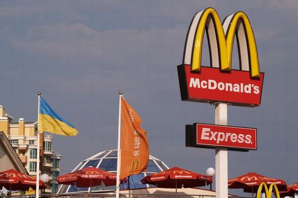 マクドナルドがウクライナで店舗を再開へ、首都キーウや西部で営業開始予定
