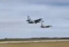 クリミア半島でロシアの戦闘機「Su-25」が離陸直後に墜落、爆発炎上【動画】