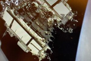 ロシアが西側の人工衛星を攻撃すると脅迫、戦時中に武力行使の例は無し