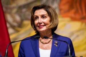 ペロシ下院議長の自宅に男が侵入、「ナンシーはどこだ！」と叫び、ハンマーで夫を襲撃