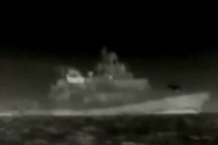水上ドローン攻撃で、ロシア黒海艦隊の旗艦「アドミラル・マカロフ」が損傷か？