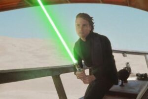 『スターウォーズ』のマーク・ハミル氏、「ウクライナにもっとドローンを！」と訴える