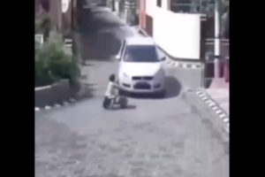 車に轢かれた幼女が平気で立ち上がる動画に唖然