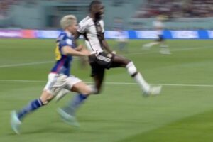 【サッカーW杯】ドイツ選手が浅野選手をからかったとして、批判が殺到