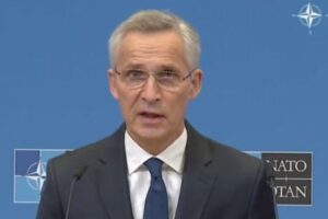 NATO外相会議、ウクライナに武器支援とインフラの修復を約束