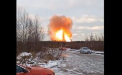 ロシアのサンクトペテルブルク付近で、パイプラインが謎の大爆発