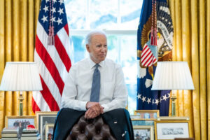 バイデン大統領が図らずも錯視画像を投稿してしまう