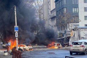 ロシア軍がヘルソン市への攻撃を強化、産婦人科病棟も破壊