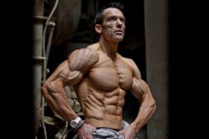 世界一筋肉が割れた男、エグさがまるで人体模型