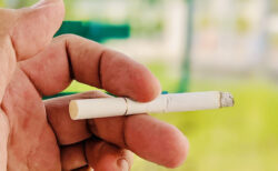 2009年以降に生まれた人の喫煙を禁止する法律、ニュージーランドで成立