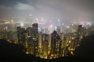 香港で2度の肝移植に失敗した医師を逮捕、過失致死罪で起訴