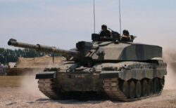 英首相、ウクライナに戦車「チャレンジャー2」の供与を約束