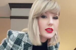 テイラー・Sにそっくりな女性、ネットでイジメを受けていると告白