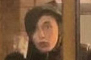 イーロン・マスク氏にそっくりな人物、ヘイトクライムの事件で警察が追跡中