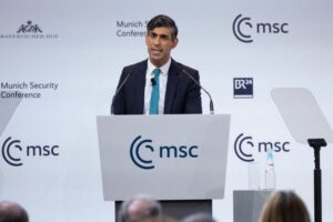 英首相「今こそ、ウクライナへの軍事支援を倍増すべき」：ミュンヘン安全保障会議