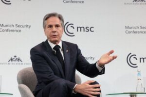 中国がロシアに武器支援を行う可能性：米国務長官