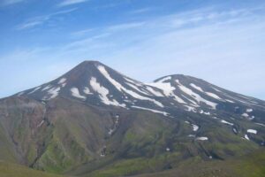 アリューシャン列島にある2つの火山で地震が頻発、噴火の可能性を懸念