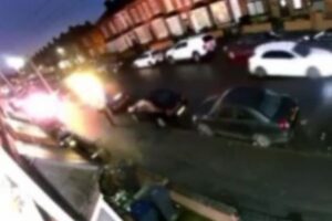 通りで突然、人が燃え上がる…英警察がテロ事件として捜査を開始