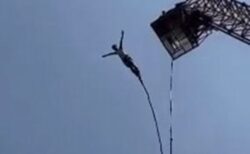 タイでバンジージャンプの紐が切断、男性が落下する映像が恐ろしい【動画】