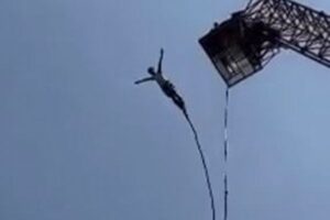 タイでバンジージャンプの紐が切断、男性が落下する映像が恐ろしい【動画】