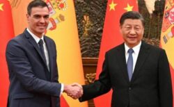 スペインの首相、中国の習主席に、ウクライナの大統領と会談するよう促す