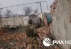 【ウクライナ】スナイパーの銃弾がロシア兵の頭部を直撃、奇跡的に死を免れる