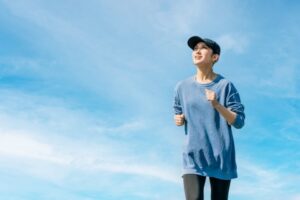 スポーツブラ着用で走りのパフォーマンスが7%アップすると判明：大学調査