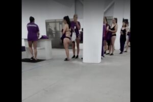 ロシア版アマゾンが、出退勤する女性従業員に脱衣の身体検査、動画が流出