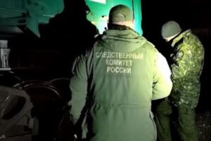 ロシア国内で再び貨物列車が脱線、爆発後に線路から外れる