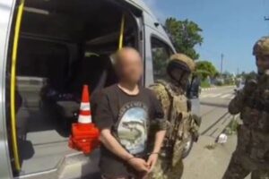 プーチン大統領の宮殿付近で、親ウクライナの工作員を逮捕か？