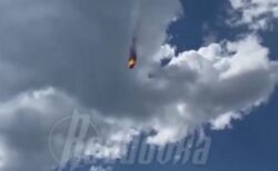 ロシア軍の戦闘機2機、ヘリ2機が墜落、自軍のミサイルで撃墜された可能性【動画】